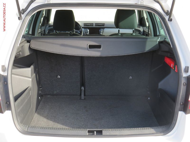 Škoda Fabia (2015) 1.4TDi, ČR, Style - fotka 7 z 17