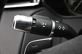 Land Rover Range Rover Velar 2,0 D200 150 kW R-Dynamic AWD - náhled 25