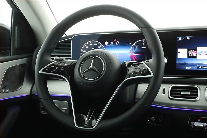 Mercedes-Benz GLE (2025) 300 d 4MATIC - fotka 15 z 20