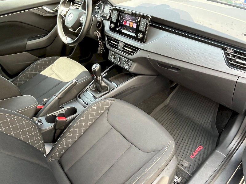 Škoda Kamiq (2023) 1.0 TSI 81 kW Ambition - fotka 12 z 27