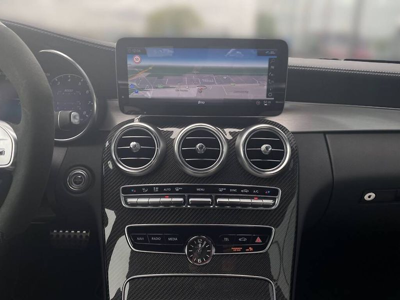 Mercedes-Benz Třídy C (2021) 63s AMG kupé - fotka 14 z 27