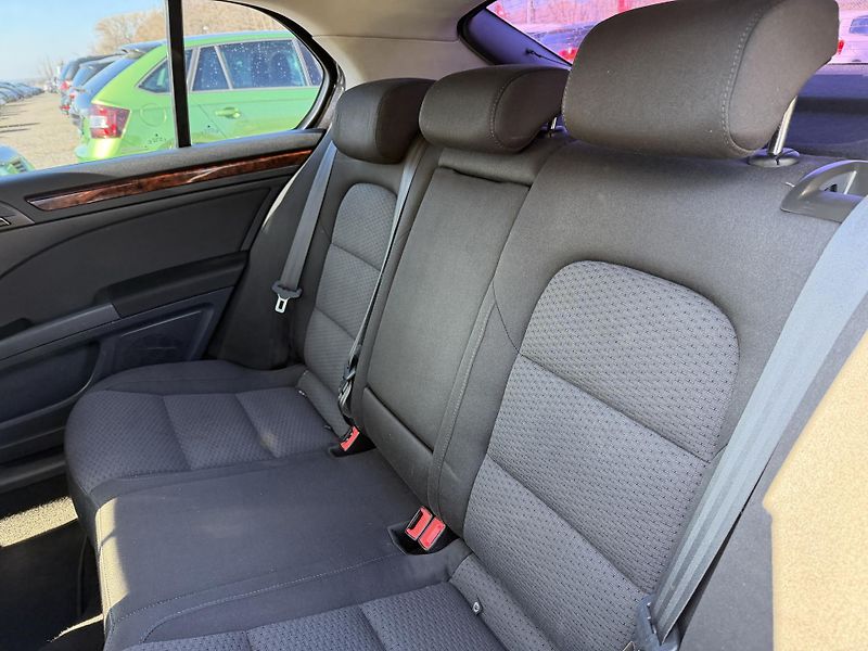 Škoda Superb 3.6 V6 4x4 DSG - fotka 12 z 22