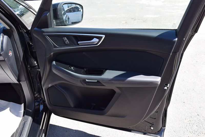 Ford S-MAX (2019) 2.0TDCi 110kw TITANIUM LED KAM - fotka 41 z 50