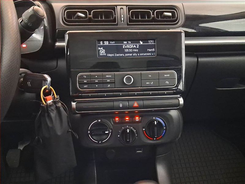 Citroën C3 (2018) 1.5 BlueHDi, Serv.kniha - fotka 12 z 17