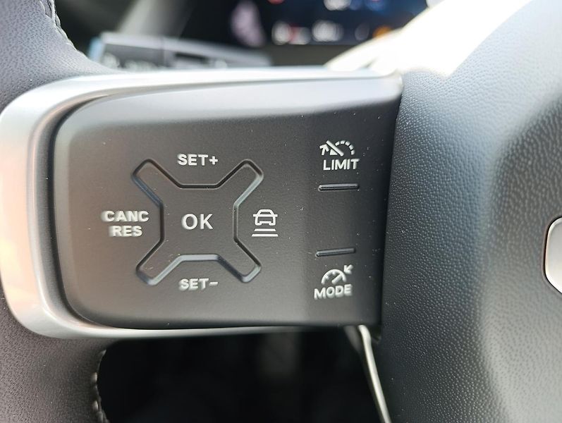 Jeep Compass (2026) First Edition e-Hybrid 145k - fotka 23 z 29