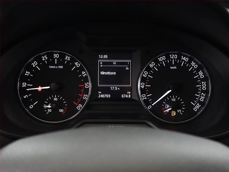 Škoda Octavia (2014) Elegance 1.6 TDI, Serv.kniha - fotka 8 z 14