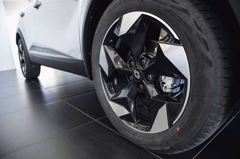 Renault Captur (2026) Techno mildhybrid 140 EDC - fotka 40 z 43