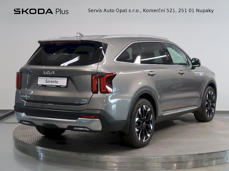Kia Sorento (2026) TOP NAPPA 2.2CRDi 142KW 4x4 DC - fotka 2 z 45