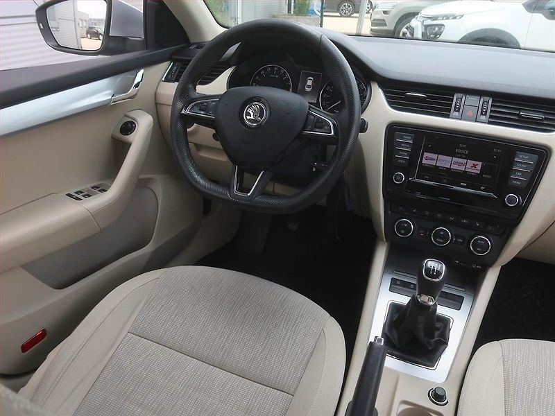 Škoda Octavia (2015) Elegance 1.6 TDI, Serv.kniha - fotka 7 z 16