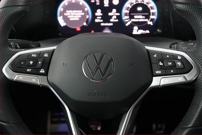 Volkswagen Golf (2026) R-Line 1.5 TSI - fotka 19 z 19