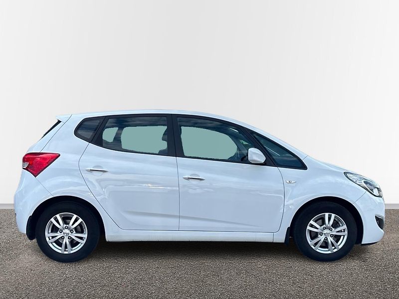 Hyundai ix20 Tricolor - fotka 16 z 21
