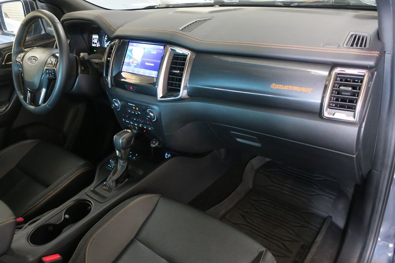 Ford Ranger (2023) D.Cab Wildtrak 2.0 EcoBlue BiT - fotka 38 z 48