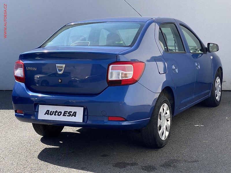 Dacia Logan (2014) 1.5 dCi, 2.maj, AC, el. - fotka 4 z 15