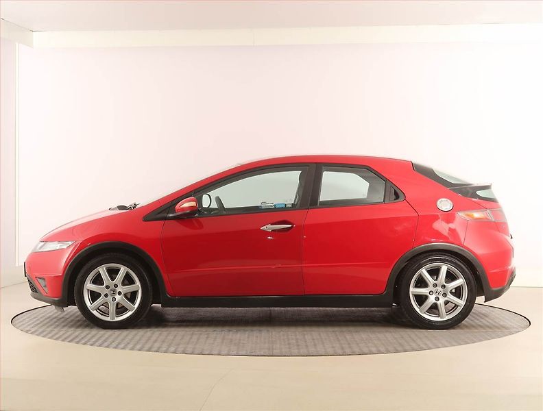 Honda Civic (2006) 1.4 i-DSI, po STK, udržované - fotka 3 z 20