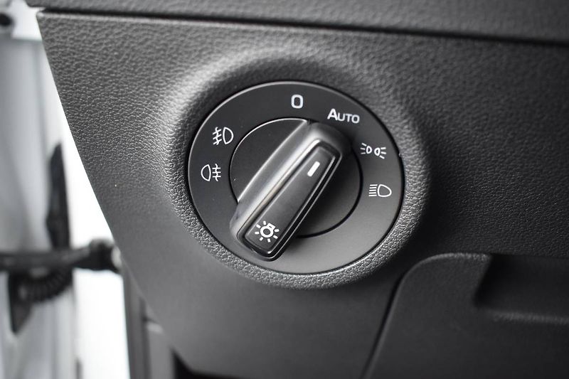 Škoda Karoq (2023) 1,5 TSI 110kW tažné - fotka 10 z 27