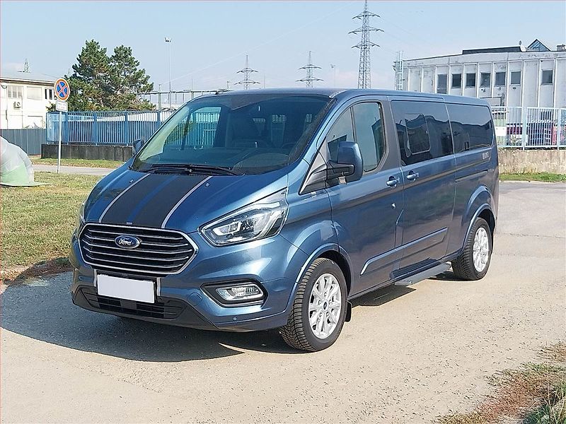 Ford Tourneo Custom (2018) Titanium 2.0 EcoBlue, ČR, DPH - fotka 2 z 6