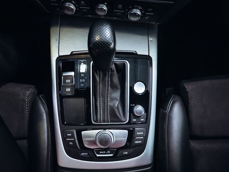 Audi A6 3.0 BiTDI, Quattro S-line - fotka 20 z 29