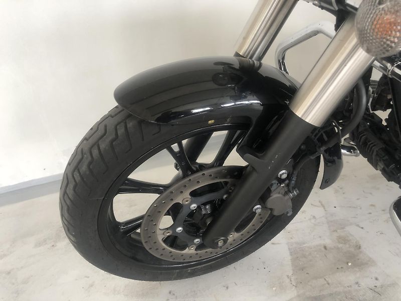 Yamaha XVS 950 A Midnight Star - fotka 7 z 19