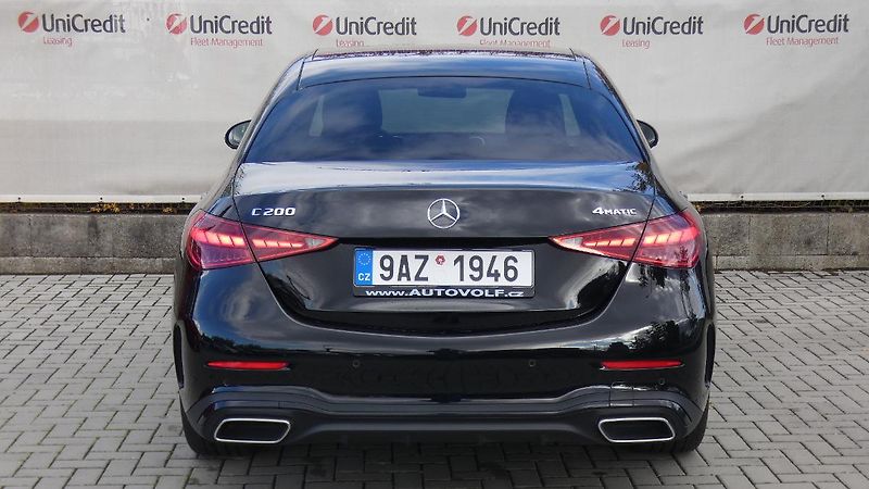 Mercedes-Benz Třídy C C 200 4MATIC - fotka 4 z 23