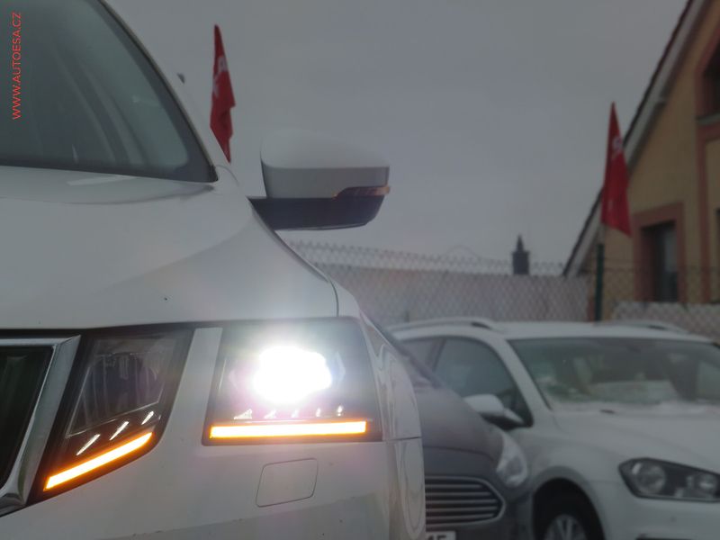 Škoda Octavia (2017) 1.0 TSi, ČR, Style, xenon - fotka 30 z 33