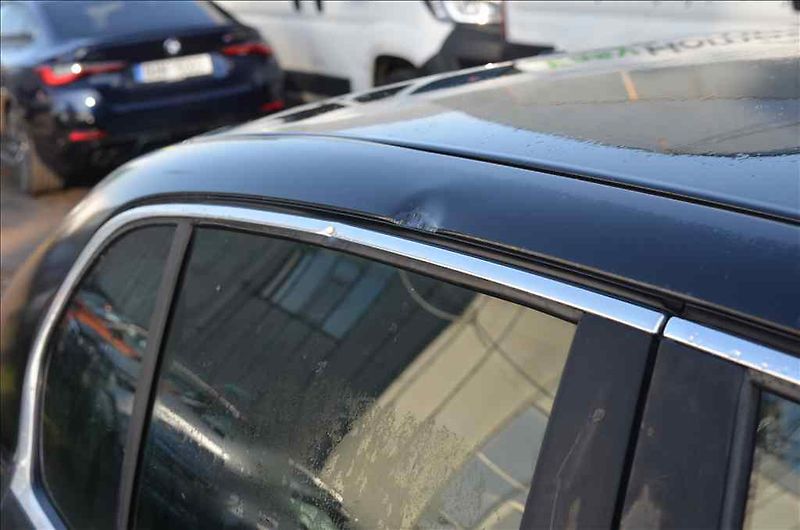 Škoda Superb (2011) 2,0 TDI - fotka 21 z 35