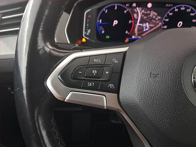 Volkswagen Passat (2020) 2.0 TDI, Automat, Navi - fotka 18 z 20
