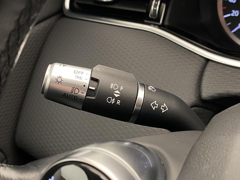 Land Rover Range Rover Evoque D150 S AWD AUT REZERVACE - fotka 21 z 41