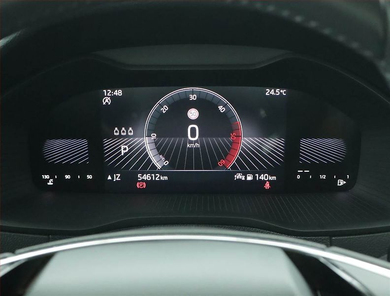 Škoda Karoq (2023) Ambition 2.0 TDI - fotka 11 z 17