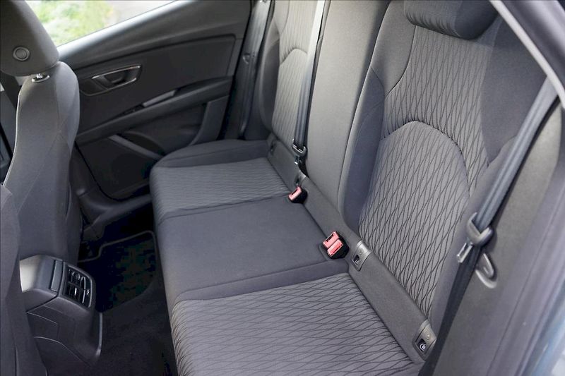 Seat Leon (2013) TDI 77 kW Style - fotka 10 z 23