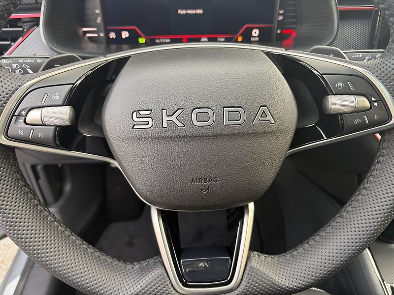 Škoda Kamiq (2026) Monte Carlo 7DSG 1,0TSI - fotka 10 z 24