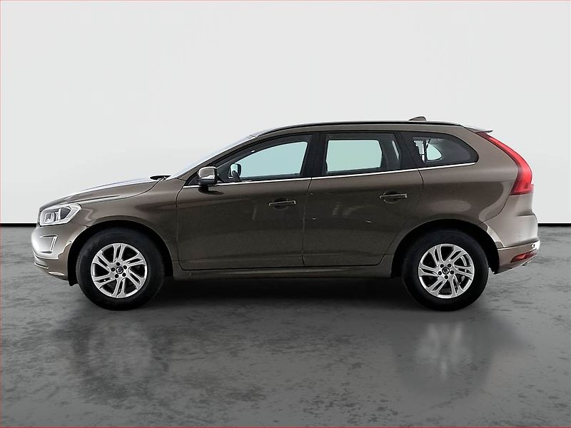 Volvo XC60 (2016) D4, 4X4, Automat, Serv.kniha - fotka 3 z 24