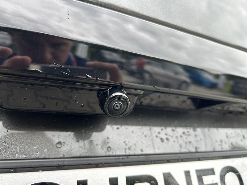 Ford Tourneo Custom Titanium L2 2.0 EcoBlue 110 kW - fotka 8 z 36