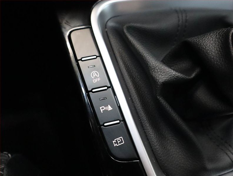 Kia XCeed (2024) 1.5 T-GDI - fotka 24 z 26