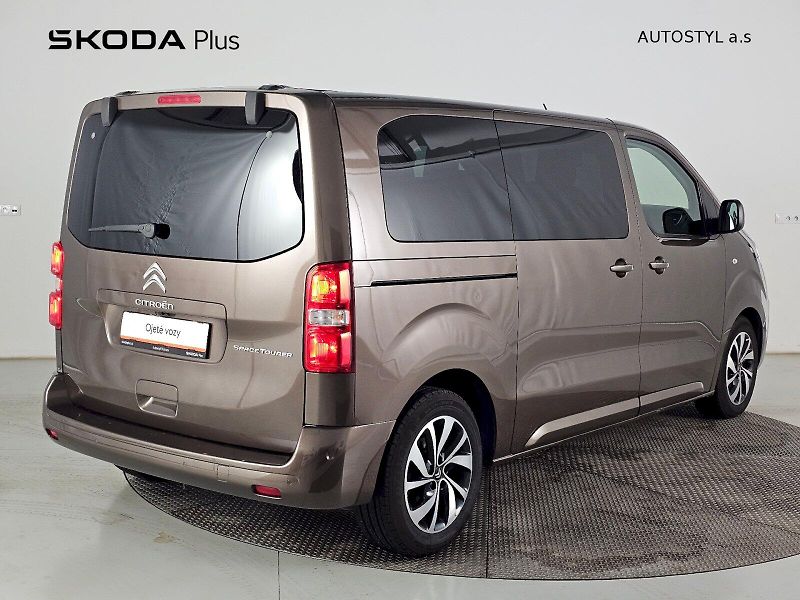 Citroën Jumpy (2017) Spacetourer 2.0 HDi 130kW AUT - fotka 2 z 27