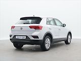 Volkswagen T-Roc 1,5 TSI 110 kW Aut.Klima 1.Maj - náhled 7