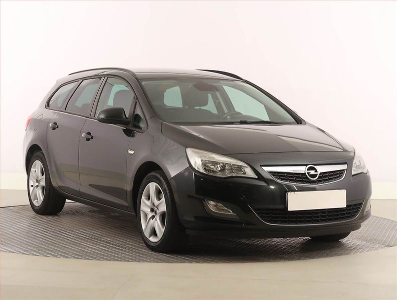 Opel Astra (2011) 2.0 CDTI, Serv.kniha, Navi - fotografie inzerátu