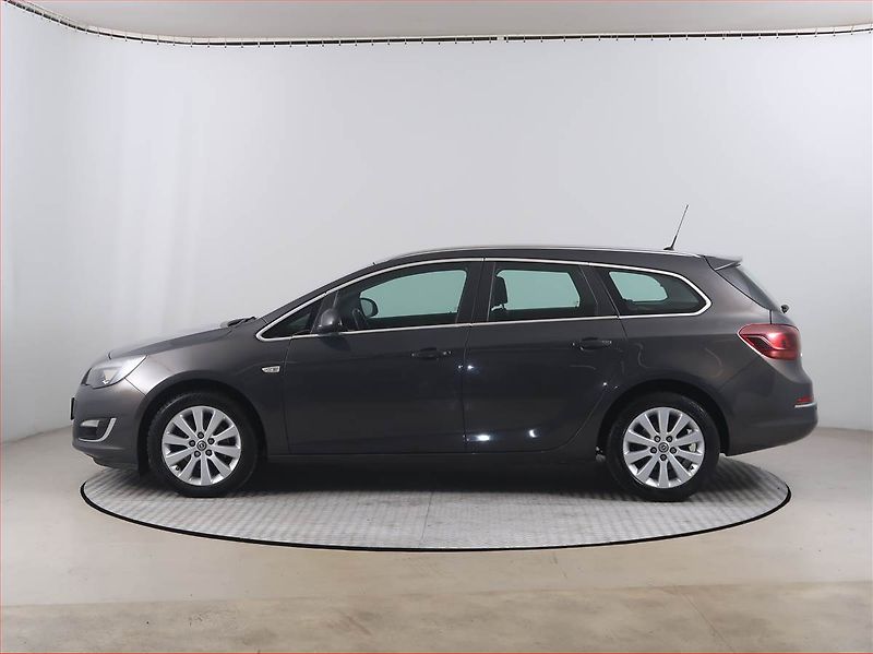 Opel Astra (2015) 1.6 CDTI, Serv.kniha, Tempomat - fotka 3 z 15