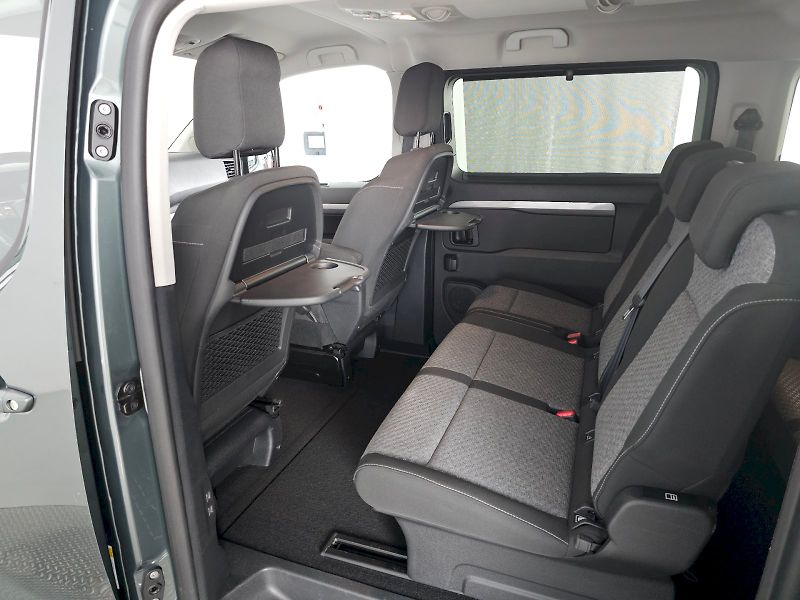 Toyota ProAce Verso (2025) 2.0D 180k L2 FAMILY WEBASTO 8S - fotka 7 z 27