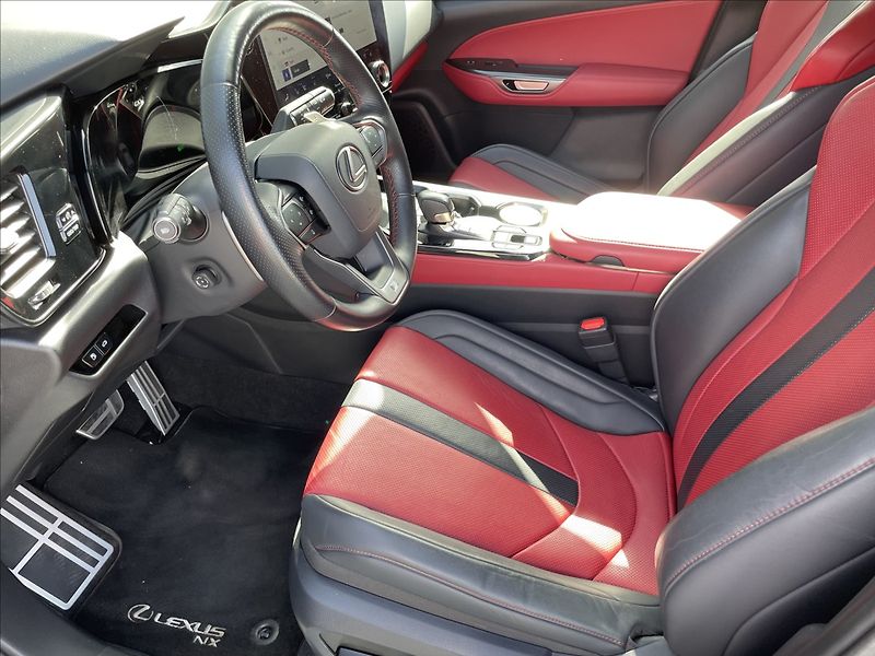Lexus NX 350h 2,5 Hybrid F-SPORT top 4x4  NX - fotka 21 z 33