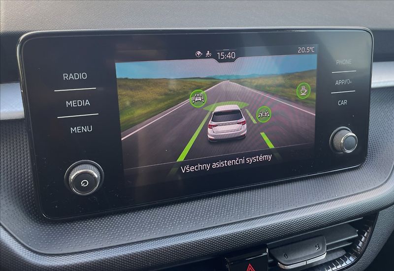 Škoda Fabia 1,0 tsi Edition 110 81kw po se - fotka 17 z 23