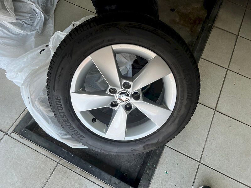 Škoda Fabia (2025) Monte Carlo 1.0TSi 85kW 7°auto - fotka 16 z 25