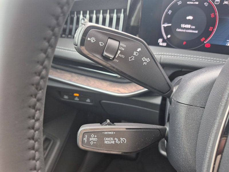 Škoda Superb (2025) Laurin & Klement 2.0 TDI 142kW - fotka 11 z 33
