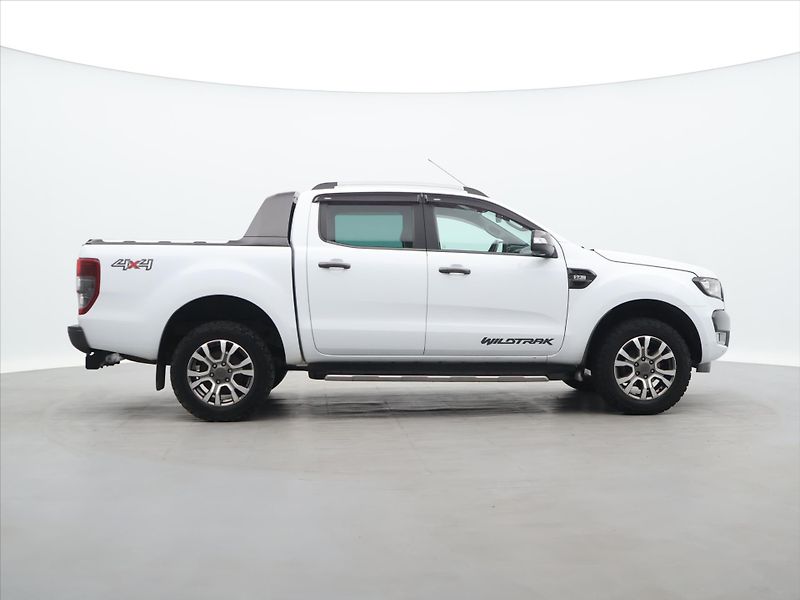 Ford Ranger 3,2 TDCi 147kW Aut. Wildtrak - fotka 8 z 27