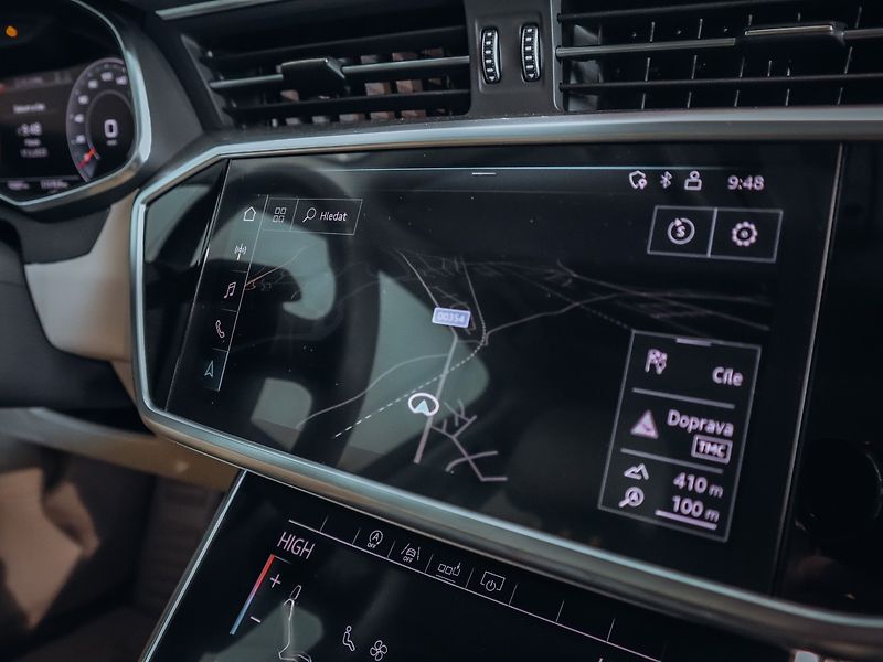 Audi A6 50TDI Quattro ACC Sport - fotka 19 z 28