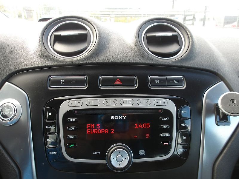 Ford Mondeo 2,0TDCi - fotka 24 z 25