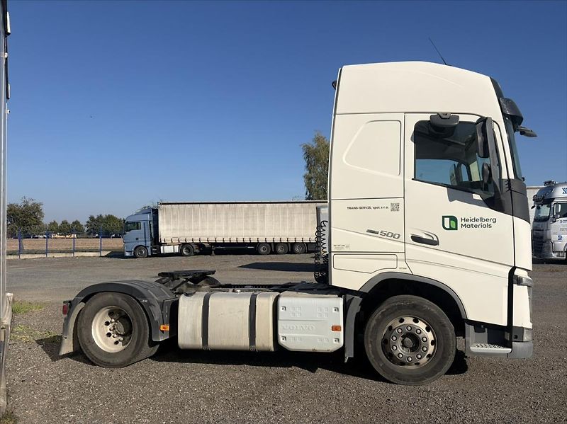 Volvo FH 500 4x2 Globetrotter - fotka 6 z 18