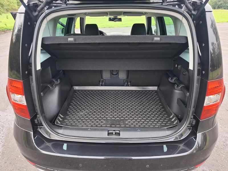 Škoda Yeti (2014) 2.0TDi 103kW,DSG,4x4,tažné - fotka 14 z 18