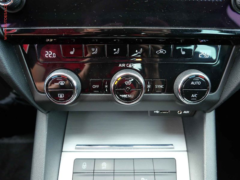 Škoda Octavia (2017) 1.4 TSi, Drive, DSG, LED, - fotka 22 z 28