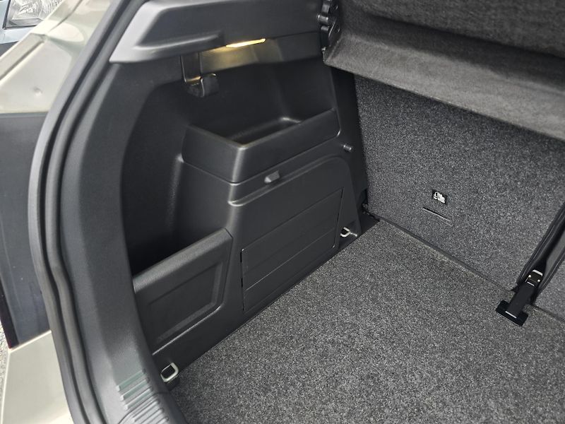 Škoda Fabia 1.2TSI EDITION NEHAVAR!1Majite - fotka 18 z 25