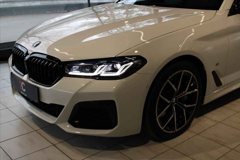 BMW Řada 5 530d xDrive M Sport DAProf/360 - fotka 7 z 35